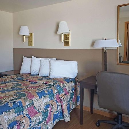 Rodeway Inn Buffalo Kültér fotó