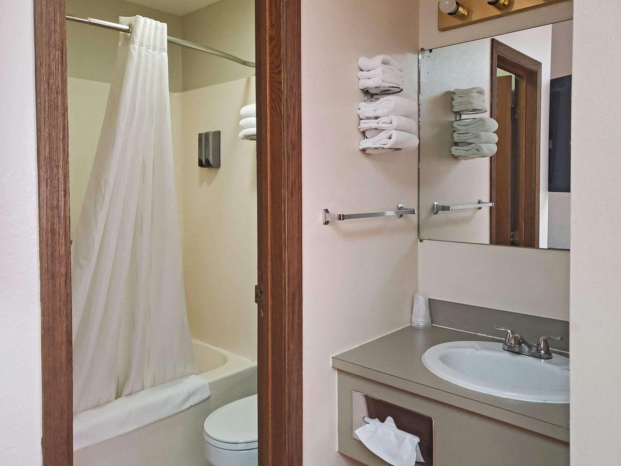 Rodeway Inn Buffalo Kültér fotó